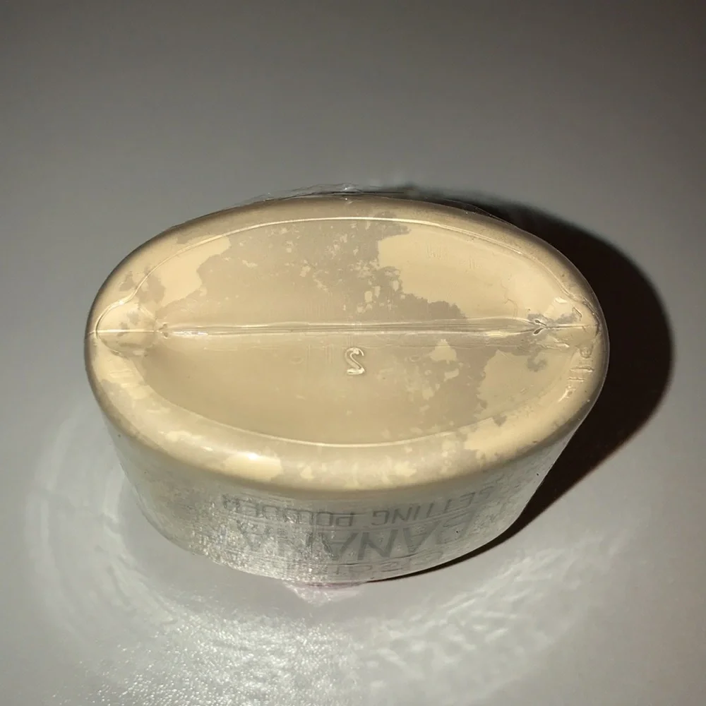 Beauty Creations BANANA SETTING POWDER New and sealed
